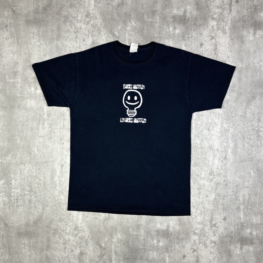 Fruit of the Loom Graphic T-Shirt Mens Small Black Y2K Retro Grunge Facilitator